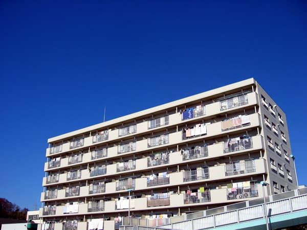 シャンボール大倉山 3