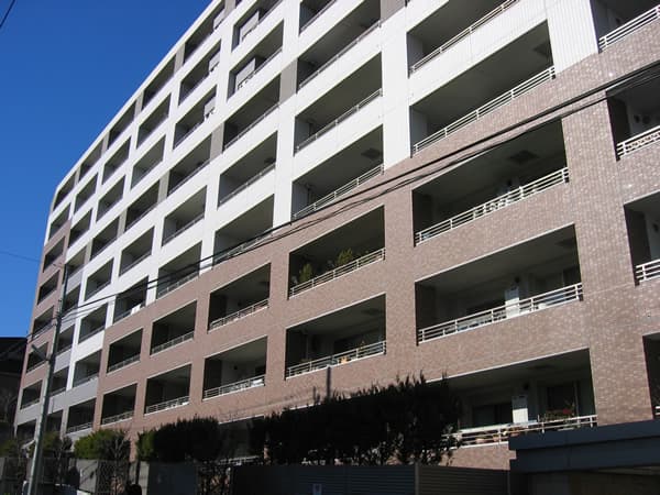 グランソルシオン藤が丘 3