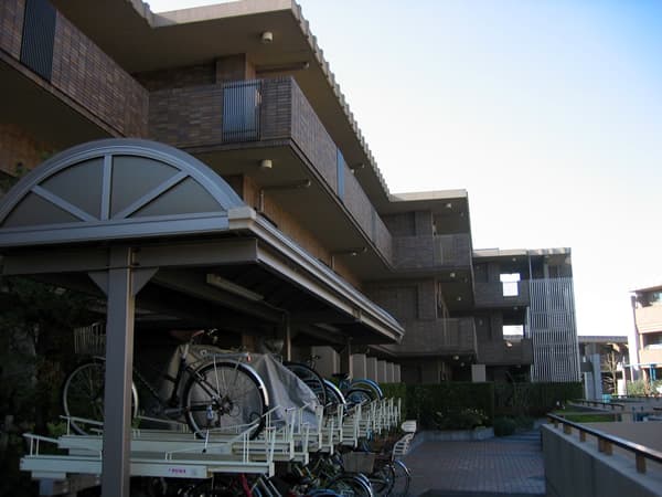 イディオスあざみ野F棟 2