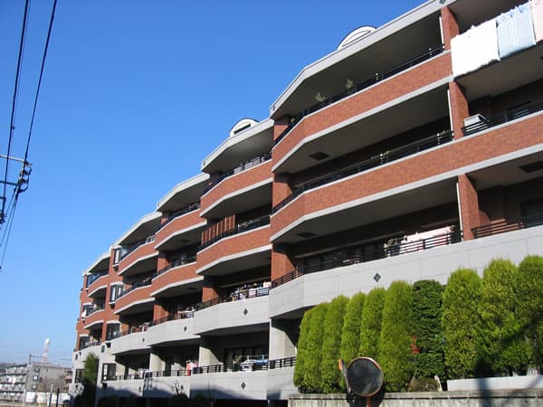 サンクタス栗平駅前ブリティッシュスクエアティアラコート 1