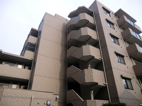 センチュリー本蓮沼 3