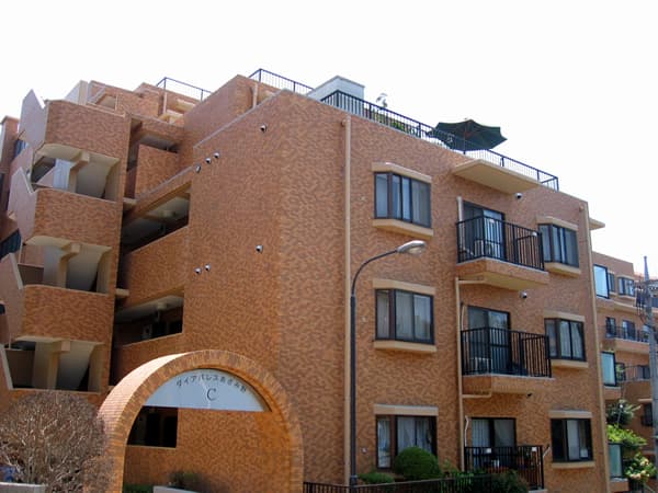 ダイアパレスあざみ野C棟 1