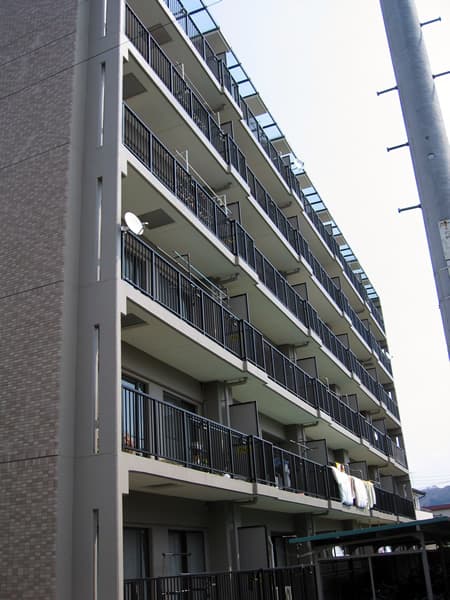 ロイヤルシャトー秦野元町 2