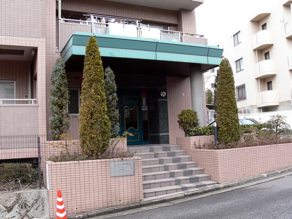 ヒルズ青葉台アンセフォルム 3