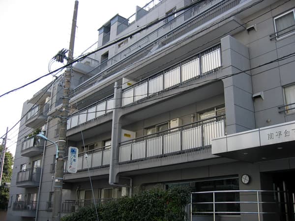 日商岩井南平台マンション 2