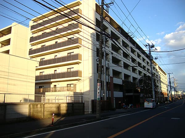 ベリスタ溝の口ウエストコート 2