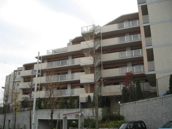 クイーンヒルズ藤が丘 1