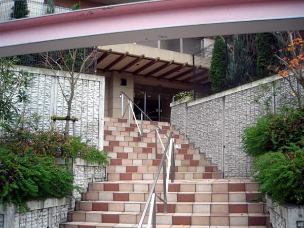 クイーンヒルズ藤が丘 2