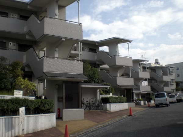 鴨居第1ハイツイーストヒル 2