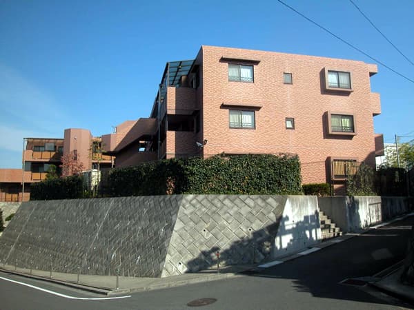 ライオンズガーデン藤が丘2番館 1