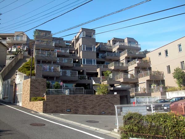 ユニテ藤が丘イーストテラス 1