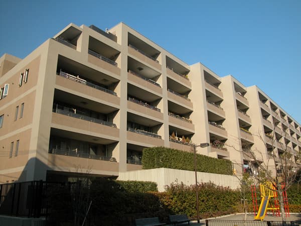 ドレッセ鷺沼 1