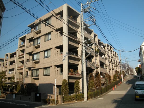 ファーレ鷺沼 1