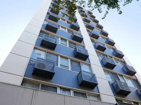 新倉マンション 1