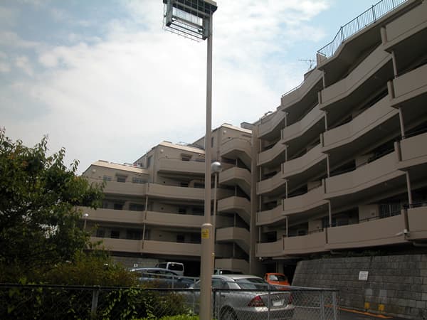 ウインザーハイム宮前平アーベイン 1