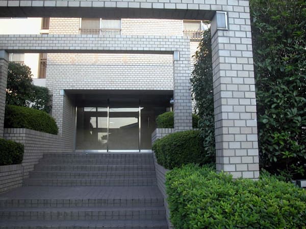 コープ野村市ヶ尾 3