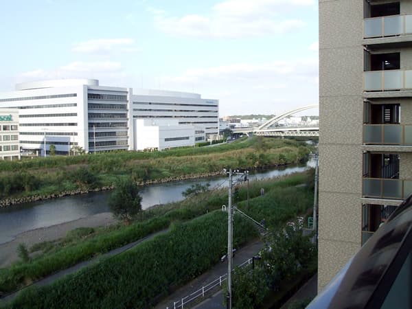 ローヤルシティ鴨居7番館 3