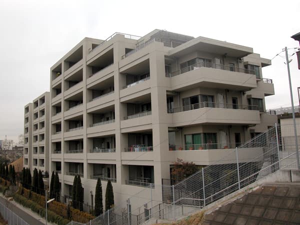 ドレッセ美しが丘 1