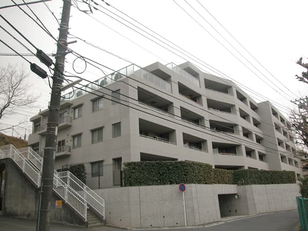 ジオ美しが丘2丁目 2