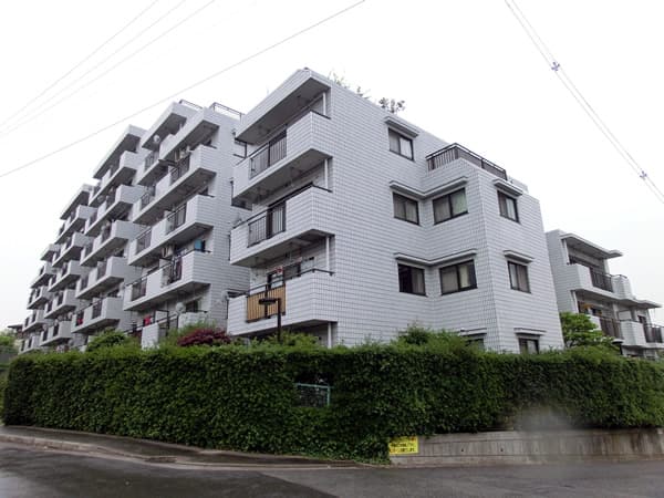 ファミネス宮崎台 2