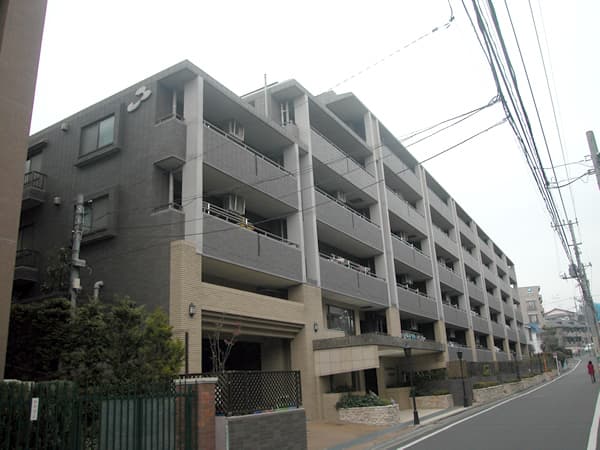 グランヴェルビュ青葉台 1