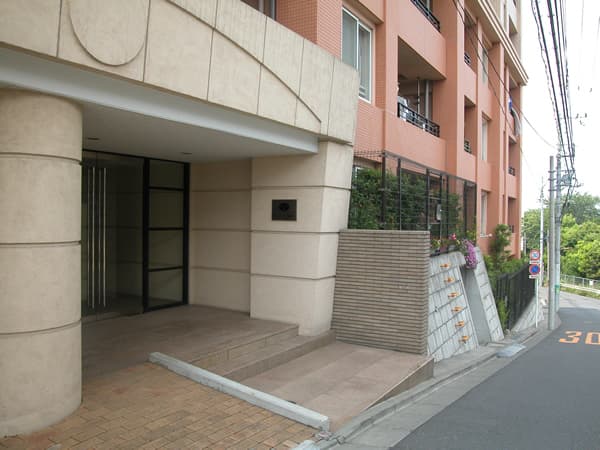 ラヴィドール宮前平 3