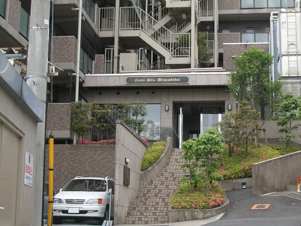 ライオンズヒルズ宮崎台 1