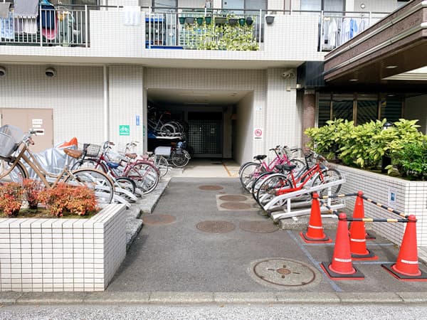 コスモ横浜吉野町 3