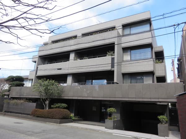 グラウィス山王 1