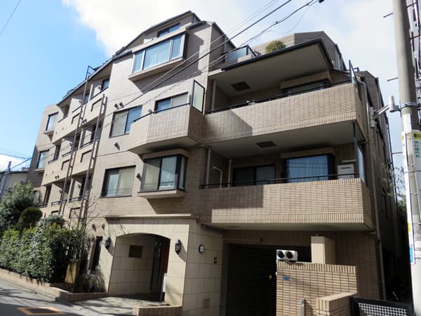 ファミールグラン山王 1