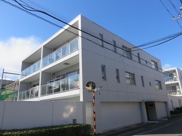 プレシオーソ山王2丁目 1