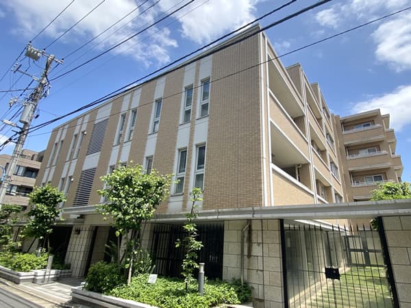 ブリリア新宿余丁町 1