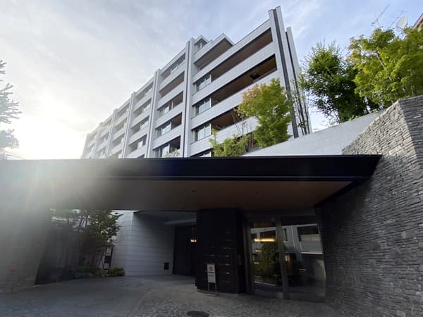 ライオンズ外苑の杜 1