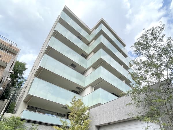 ロイヤルシーズン南麻布 1