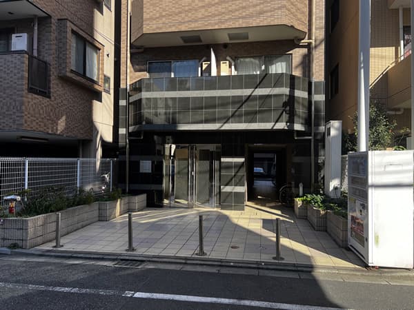 ロアール北新宿 2