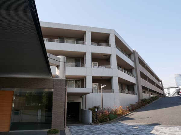 パークグランディ代々木ウエストレジデンスC棟 1