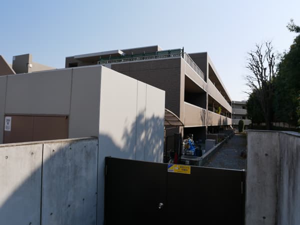 パークグランディ代々木ウエストレジデンスC棟 3