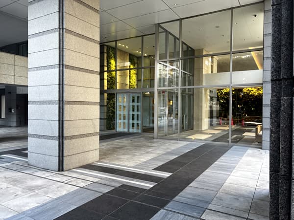 Tomihisa Crossコンフォートタワー 4