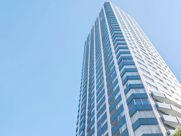 シティタワー新宿新都心 1