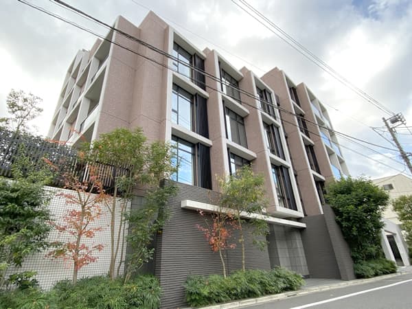 プレミアスイート外苑の杜 1