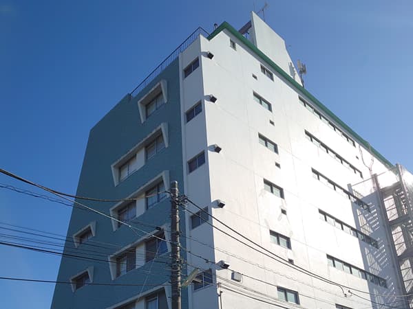 マンション和泉苑 1