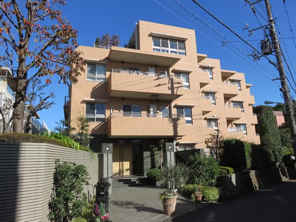 ファミールグラン代々木の杜 1