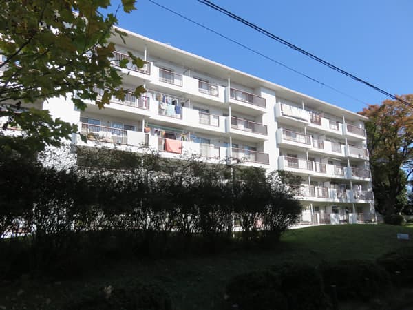 ガーデン山団地2号棟 3